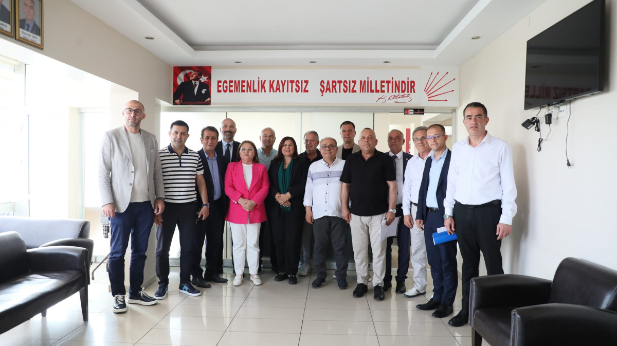 CHP'li Belediye Başkanları Aydın'da Bir Araya Geldi